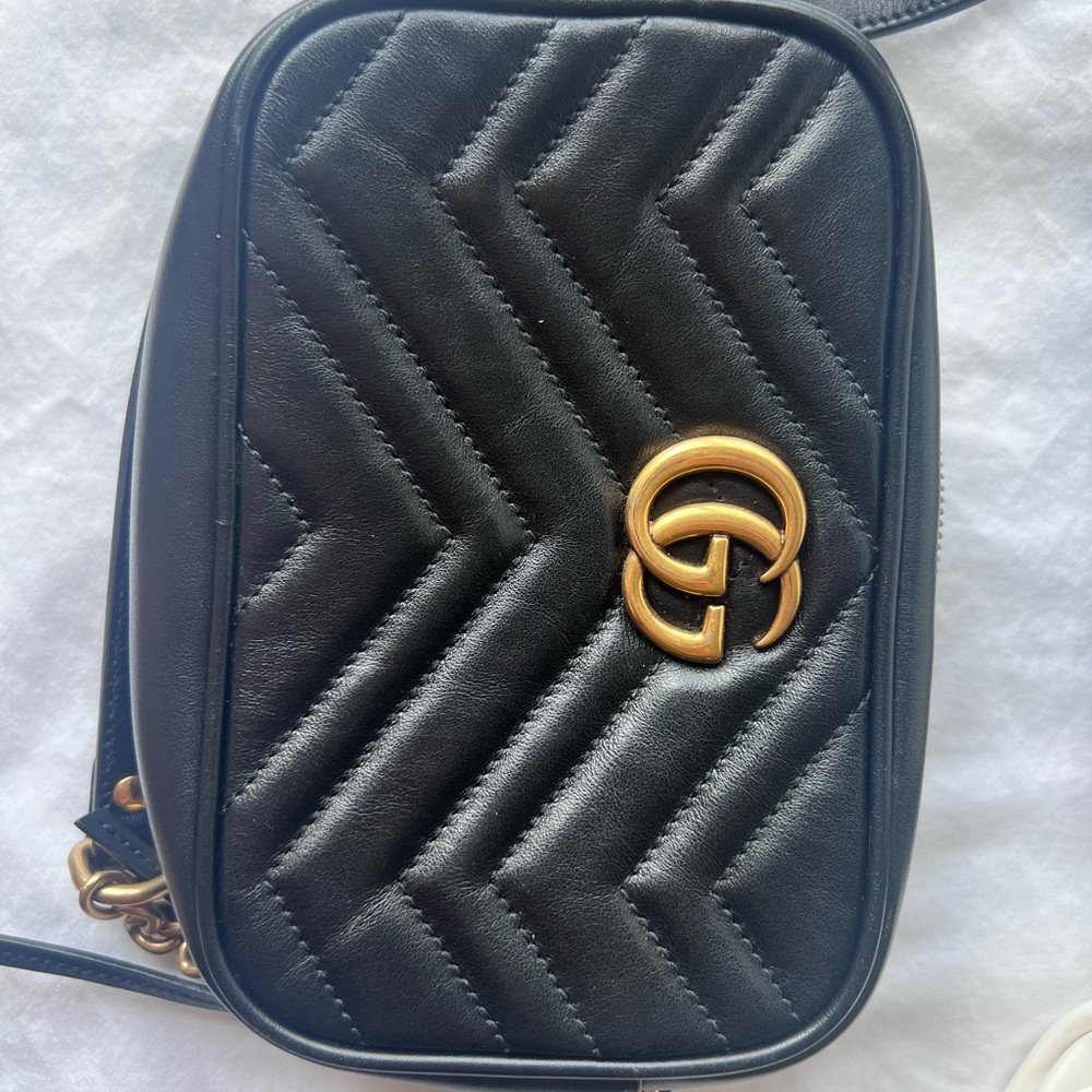Gucci Mini Marmont Bag - Black